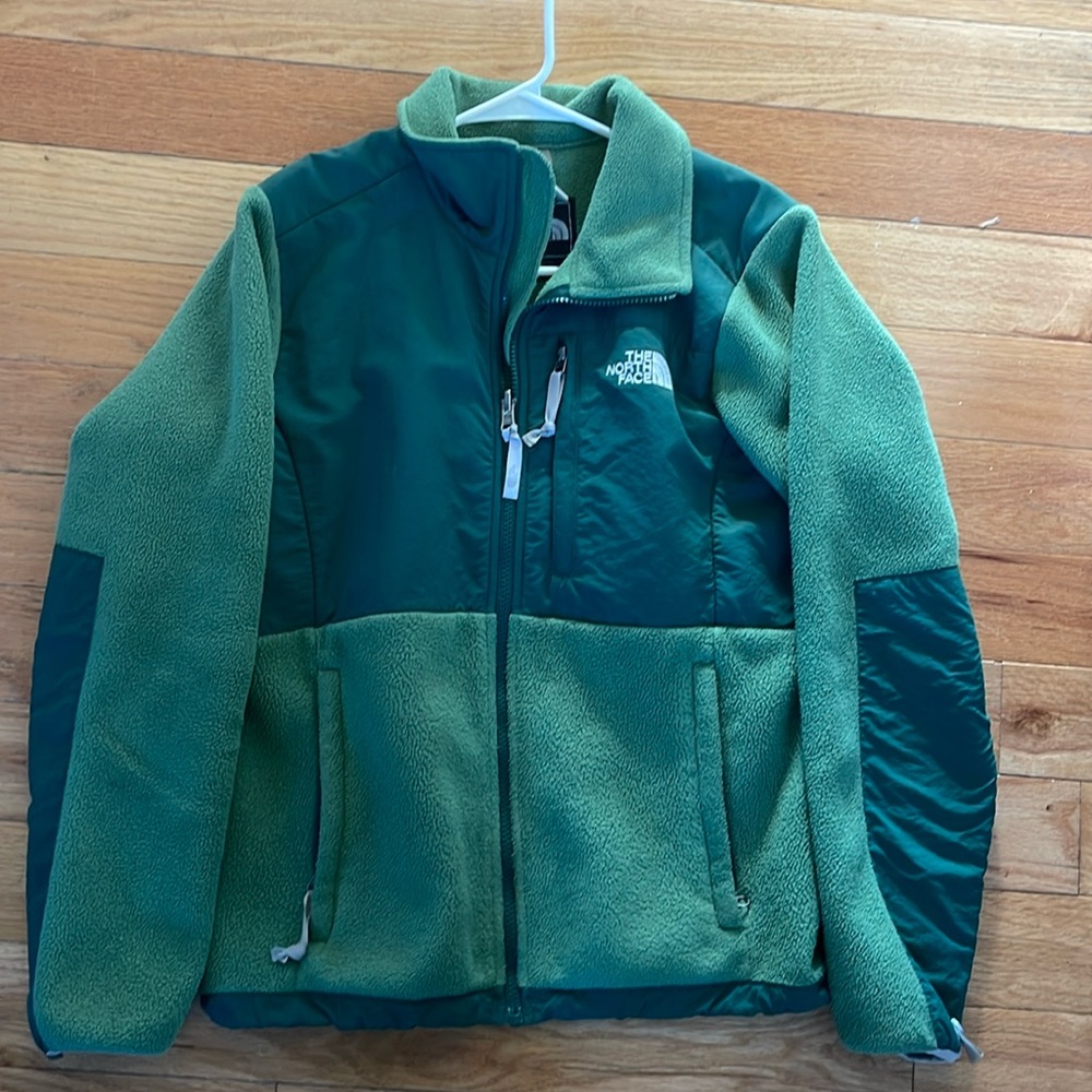2009 women’s fleece north face jacket